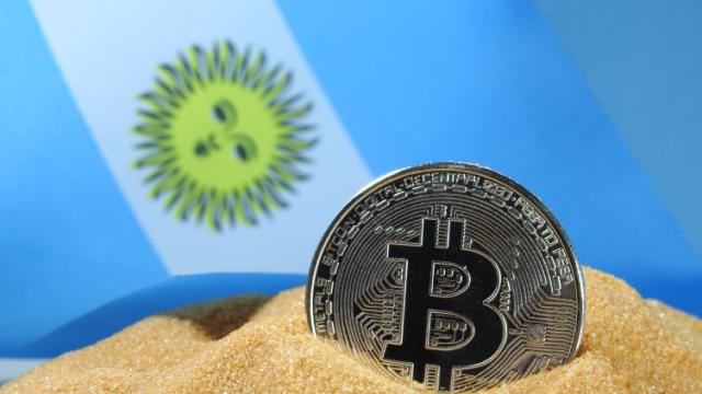 Argentine Foreign Minister Diana Mondino stated that contracts in Argentina could be settled with Bitcoin